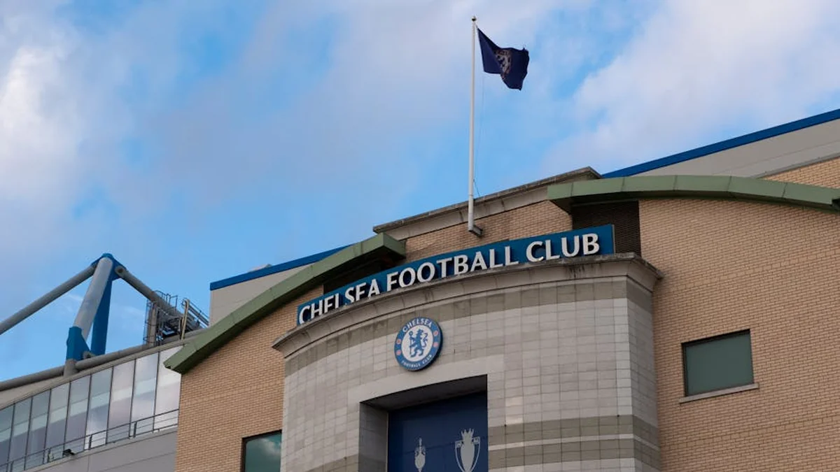 Chelsea is investigating a potential leak: Information regarding their team was released eight hours before their match against PSG.