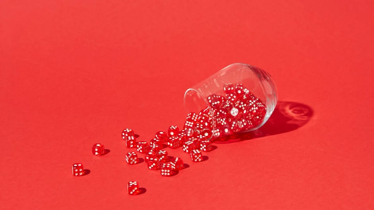 Regarding the minimum wage, Hoti promises support for private workers and unions.