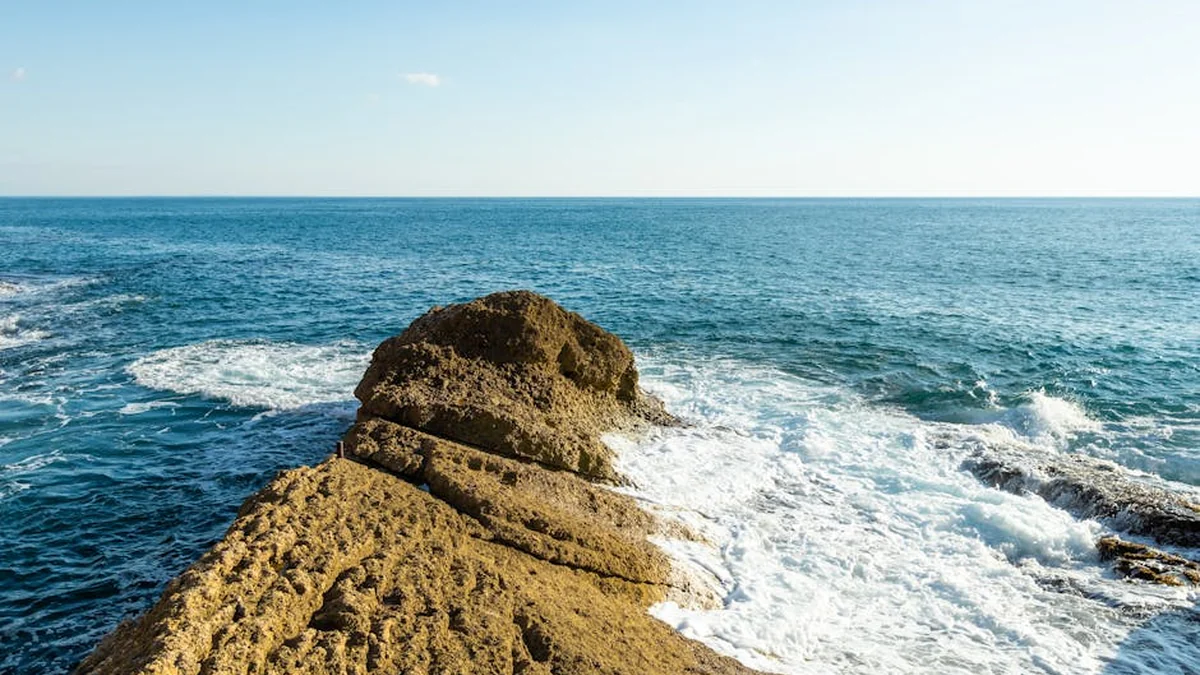 Tourism remains vibrant in Ulcinj thanks to visitors from Kosovo and the diaspora. These individuals are actively contributing to the region’s tourism sector.