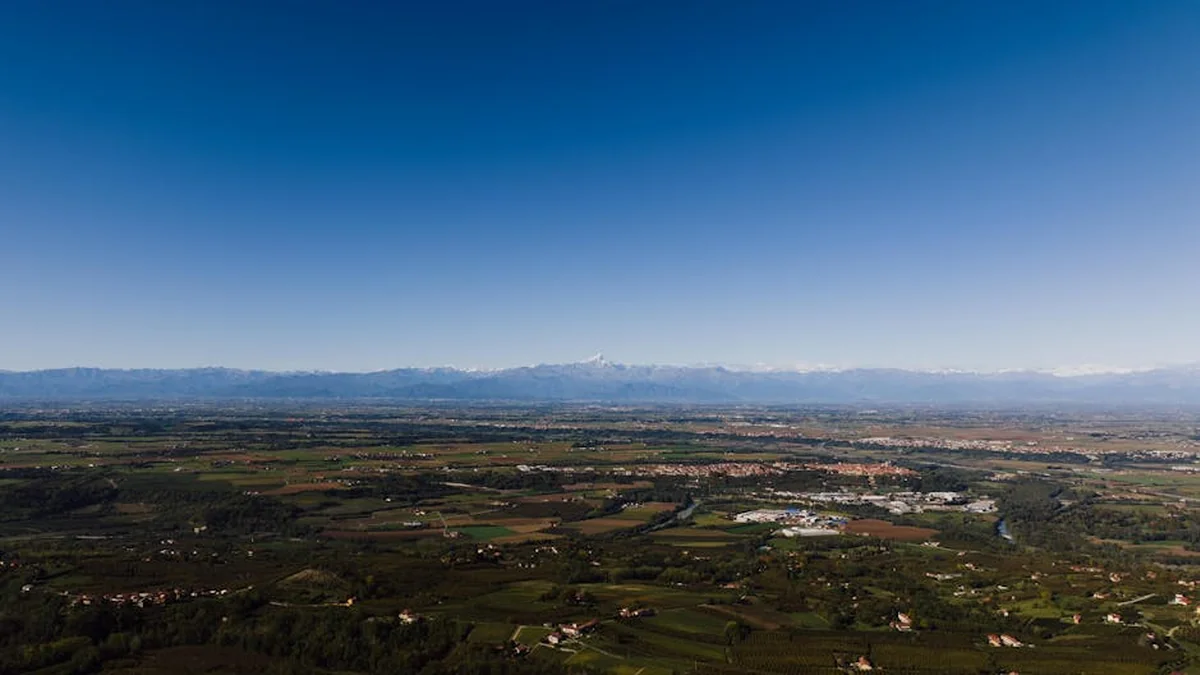 Merz sugjeron se anëtarësimi i Ukrainës në BE mund të varet nga lëshimet territoriale