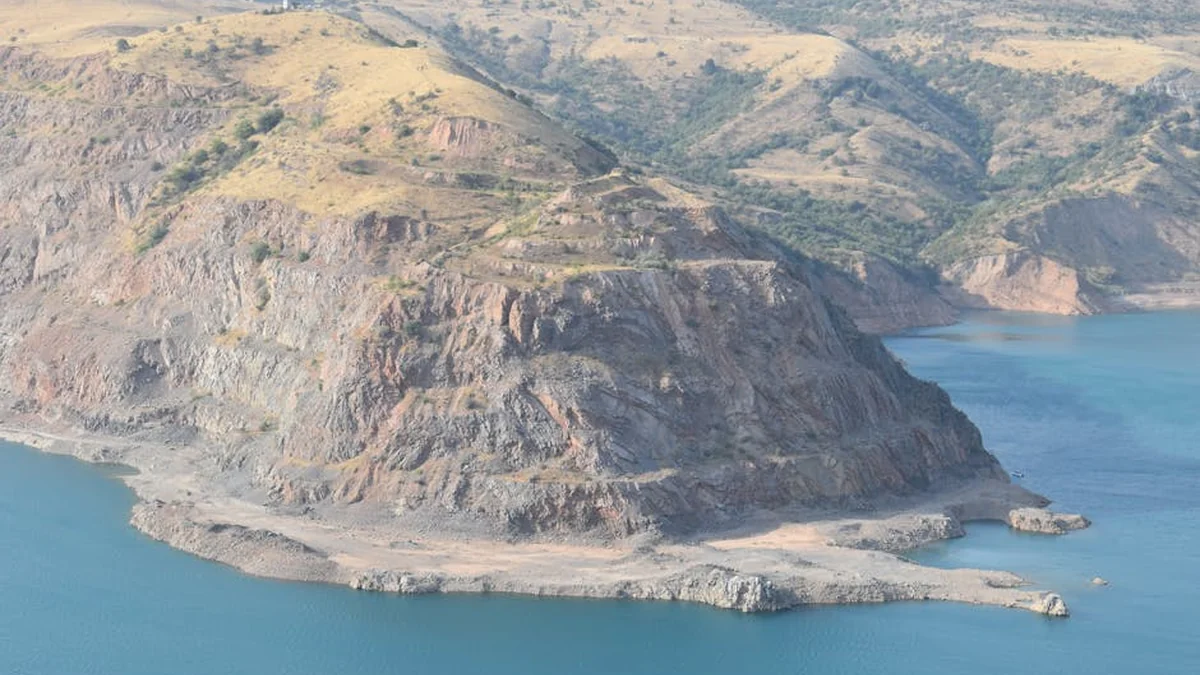 Ndërprerja e Ngushticës së Hormuzit rrezikon një ’emergjencë globale ushqimore’, thotë shefi i OKB-së