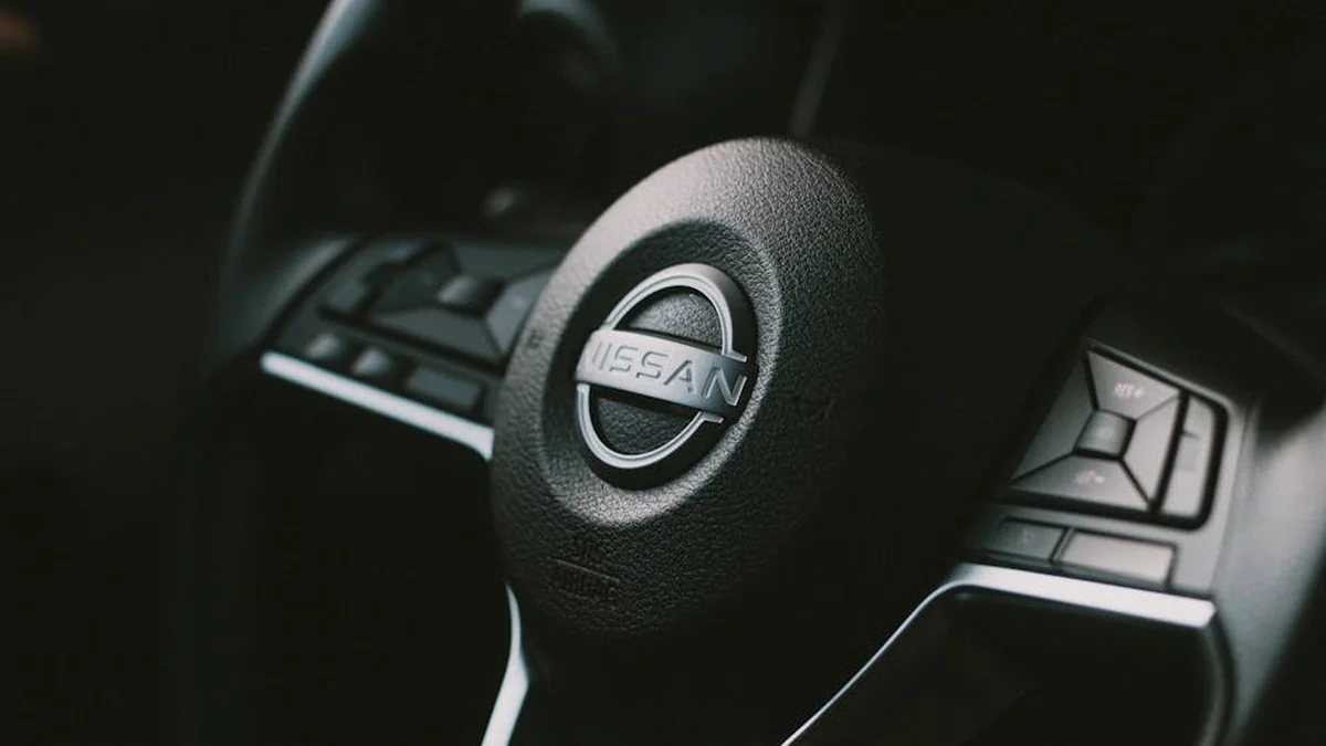 Nissan Terrano është rikthyer si një rival i fuqishëm dhe hibrid i Land Cruiser