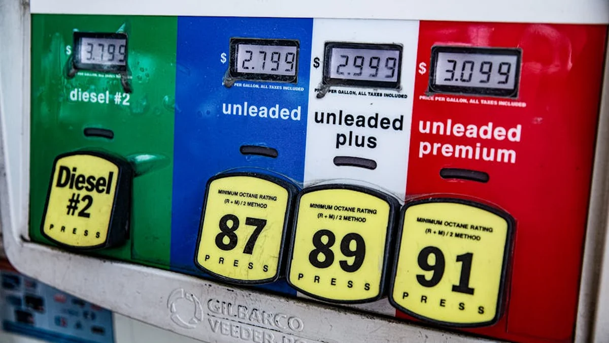 Oil prices are rising in Albania, reaching 202 lek per liter.