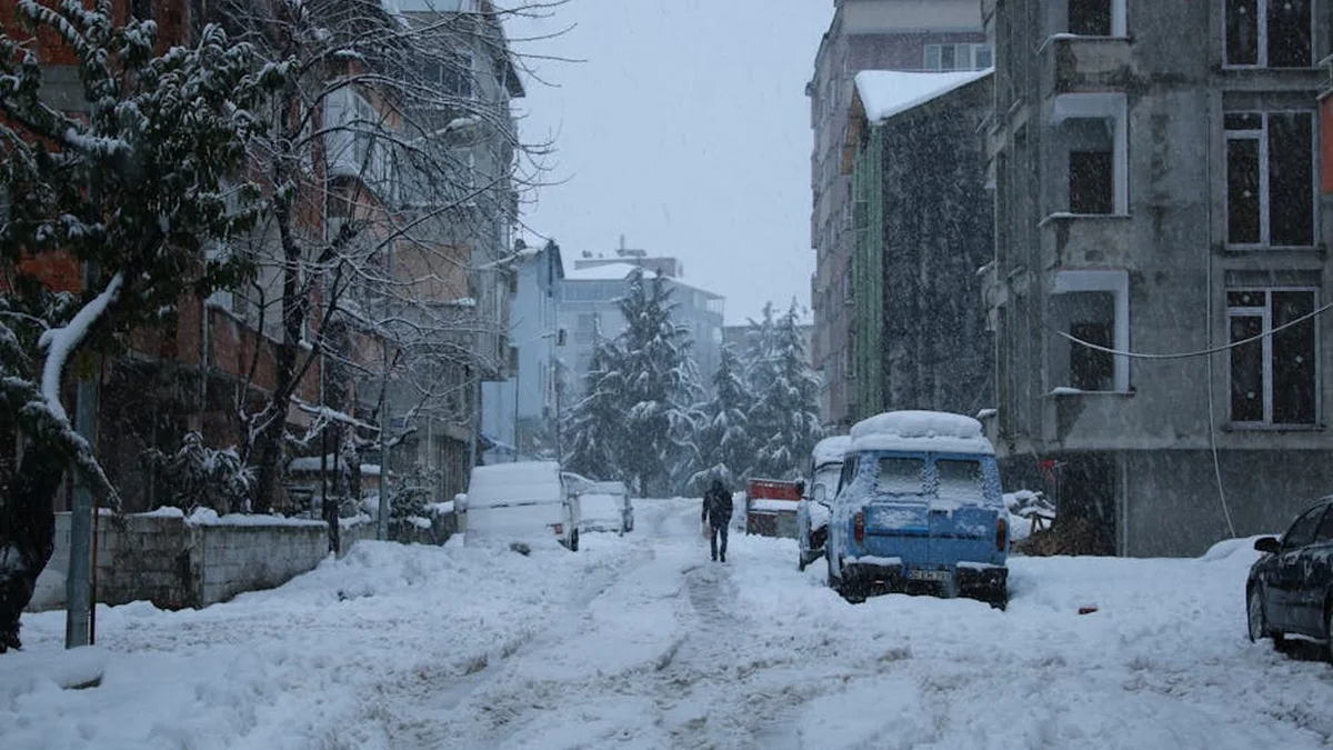 Salihu: The decline in snowfall and rising temperatures are pushing Kosovo towards dependence on plastic sheeting.