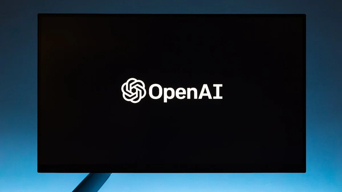 Telefon i mençur nga OpenAI me çipset të personalizuar në zhvillim e sipër