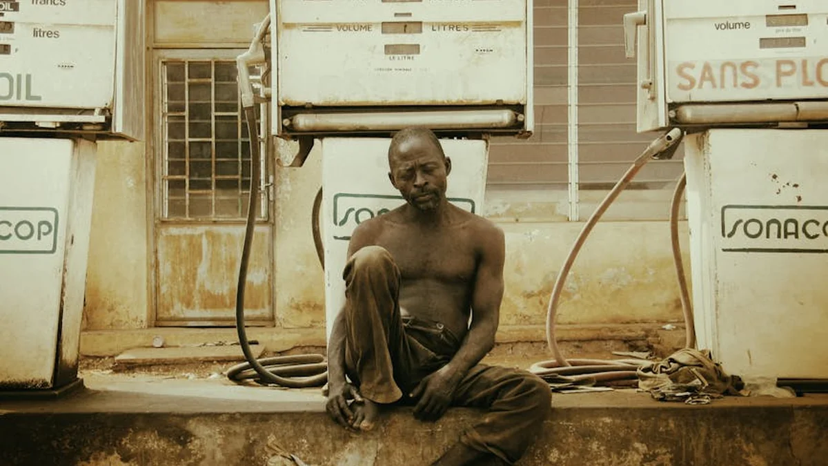 Without context, the translation is:

Unidentified source in the CEC, Haxhiu: Responsibility belonged to Vjosa Osmani-Sadriu