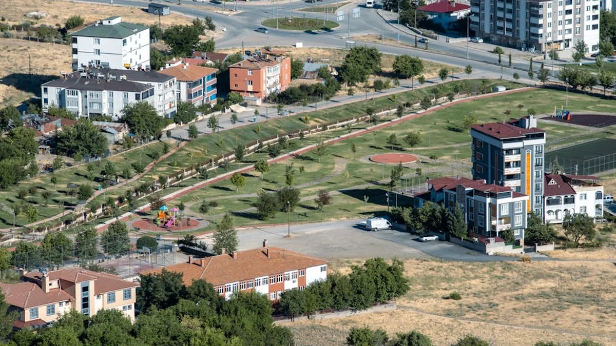 Ylli i Man Cityt po përpiqet të nënshkruajë për Barcelonën