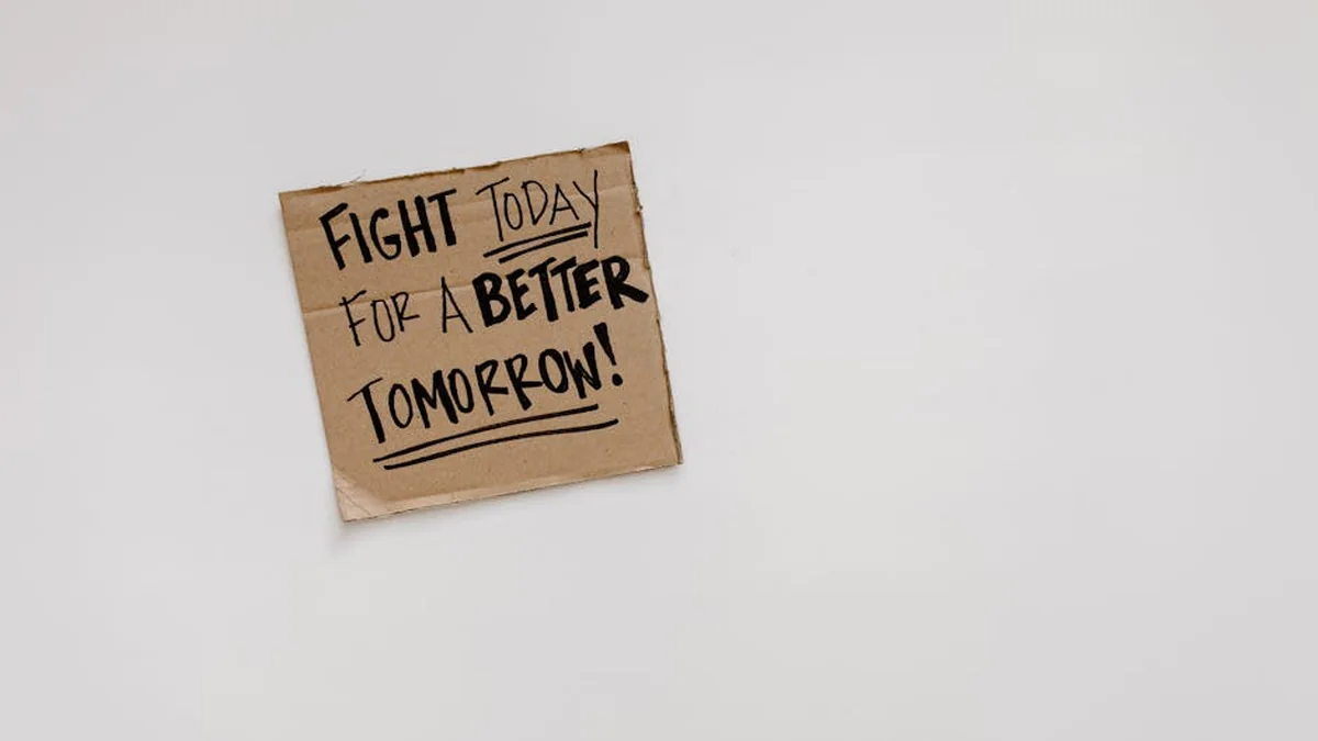 AAK is opening the campaign today in Gjakova, starting at 7:45 PM; the event will be held at the City Park Plaza.