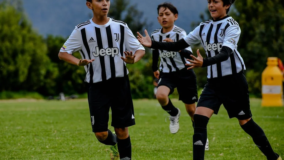 Bayern is considering offering a player to acquire Bremer