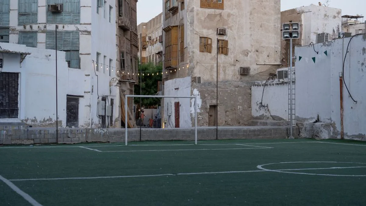 An arts student after the strong arm of Saudi Arabia: Uruguay felt it, Spain is warned