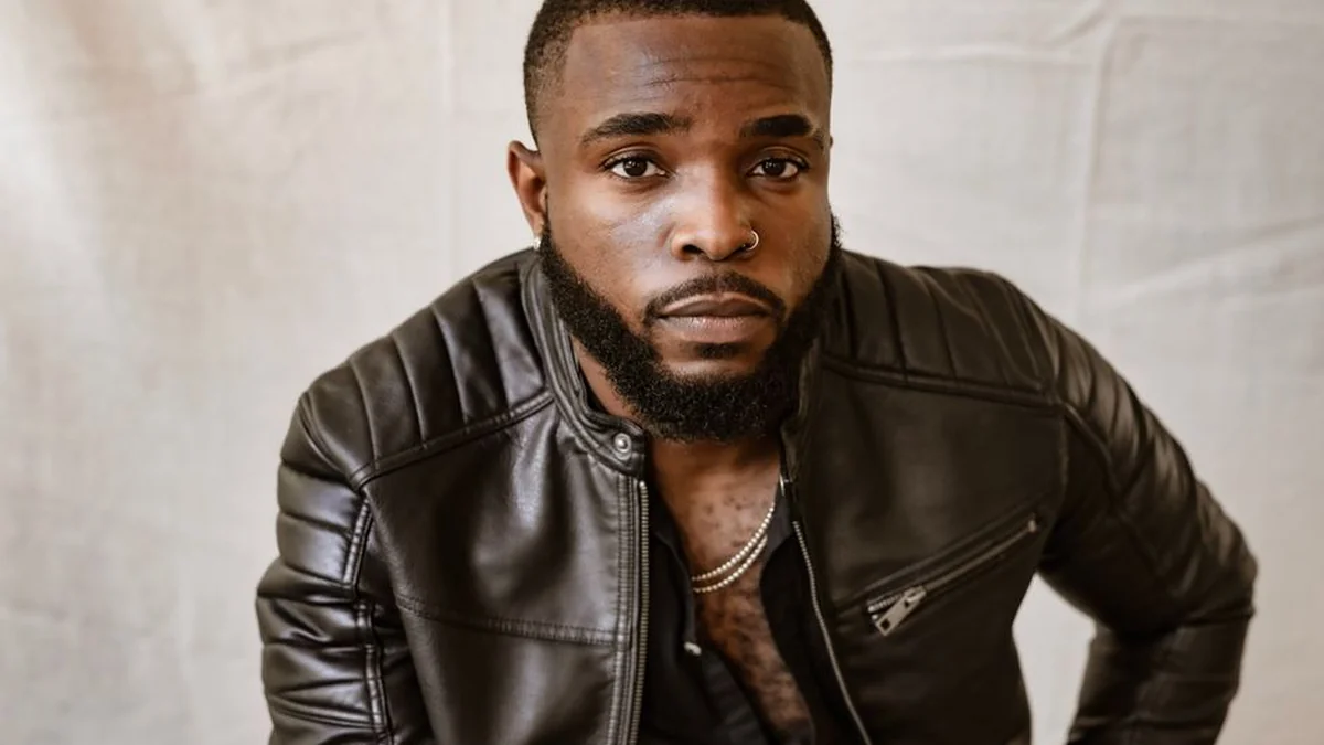 Jason Derulo at the center of criticism over the fishnets he wears at home