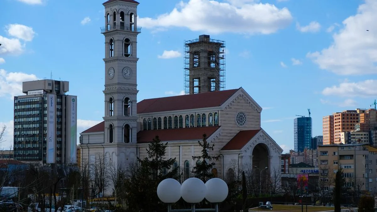 Pristina marks the 27th anniversary of Liberation with a festival concert at “Skënderbeu” Square