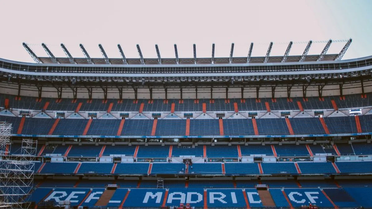 Real Madrid announces through an official statement who they are offering 150 million euros to