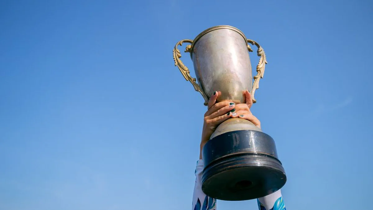 The stars of England will win a large bonus if they win the World Cup
