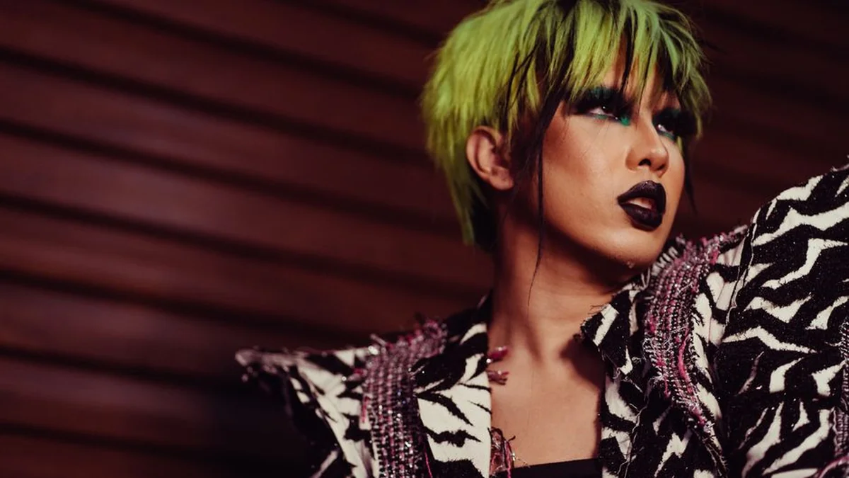 Kelly Osbourne flet për humbjen e peshës pas vdekjes së babait të saj: Mbaja paruke për të mbuluar fytyrën time