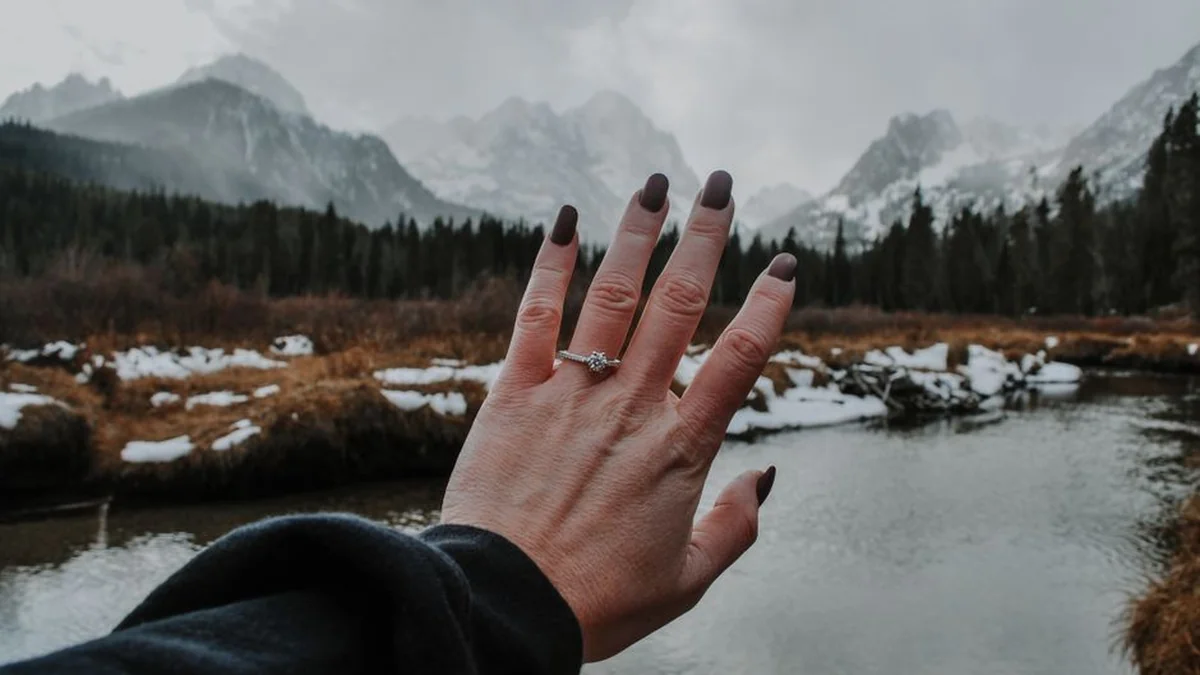 Ring lost in a New York lake found 28 years later